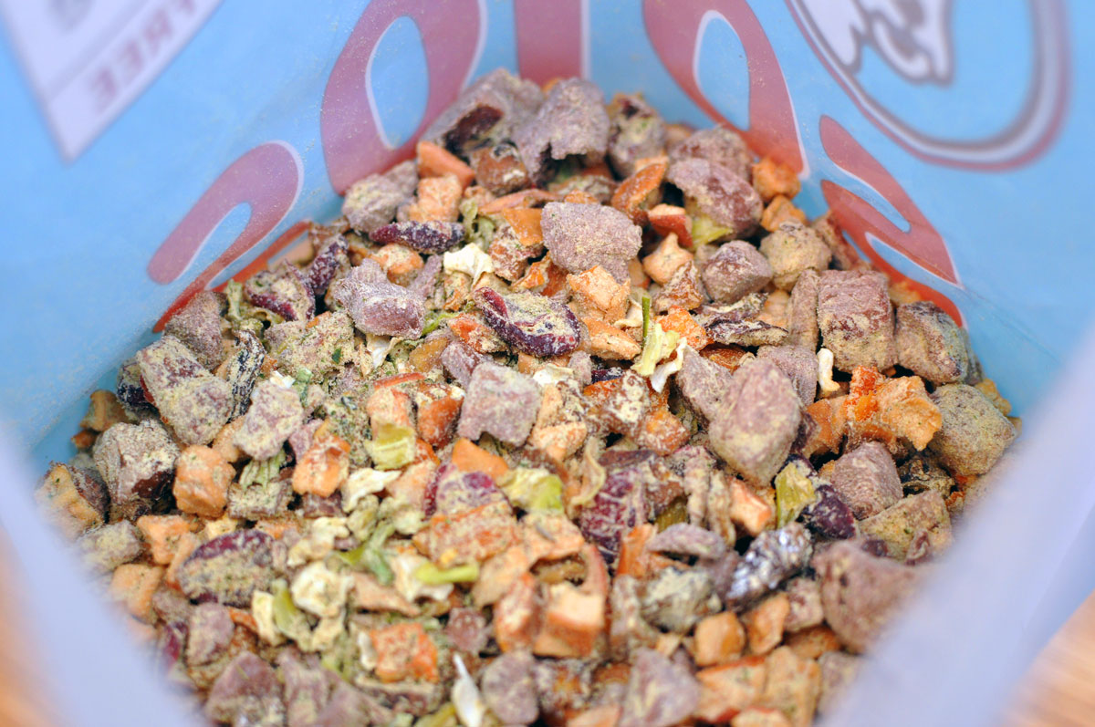What is irresistible, packed with enzymes and vitamins, and made in the USA from human grade ingredients? Solos! Henry and I took several Sojos items for a test run and have some tips for easily adding raw benefits to your dog's diet!